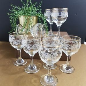 🎉HOST PICK🎉 Vintage Embossed Cordials Set of 8